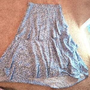 Blue floral long skirt xs